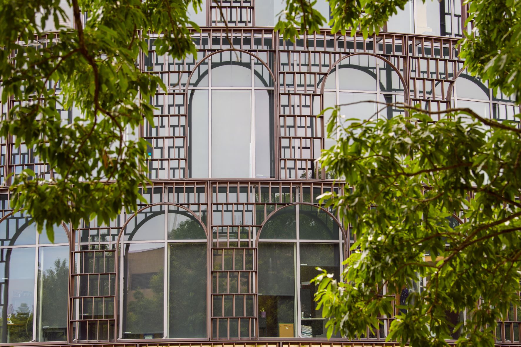 metal arches on the outside of the BEC rotunda