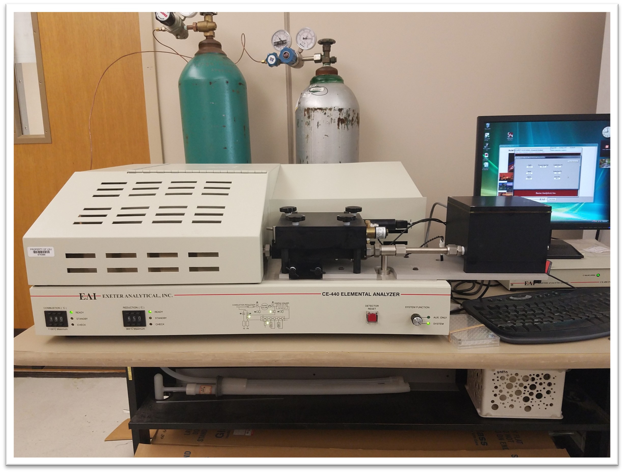 CE 440  Elemental Combustion Analyzer