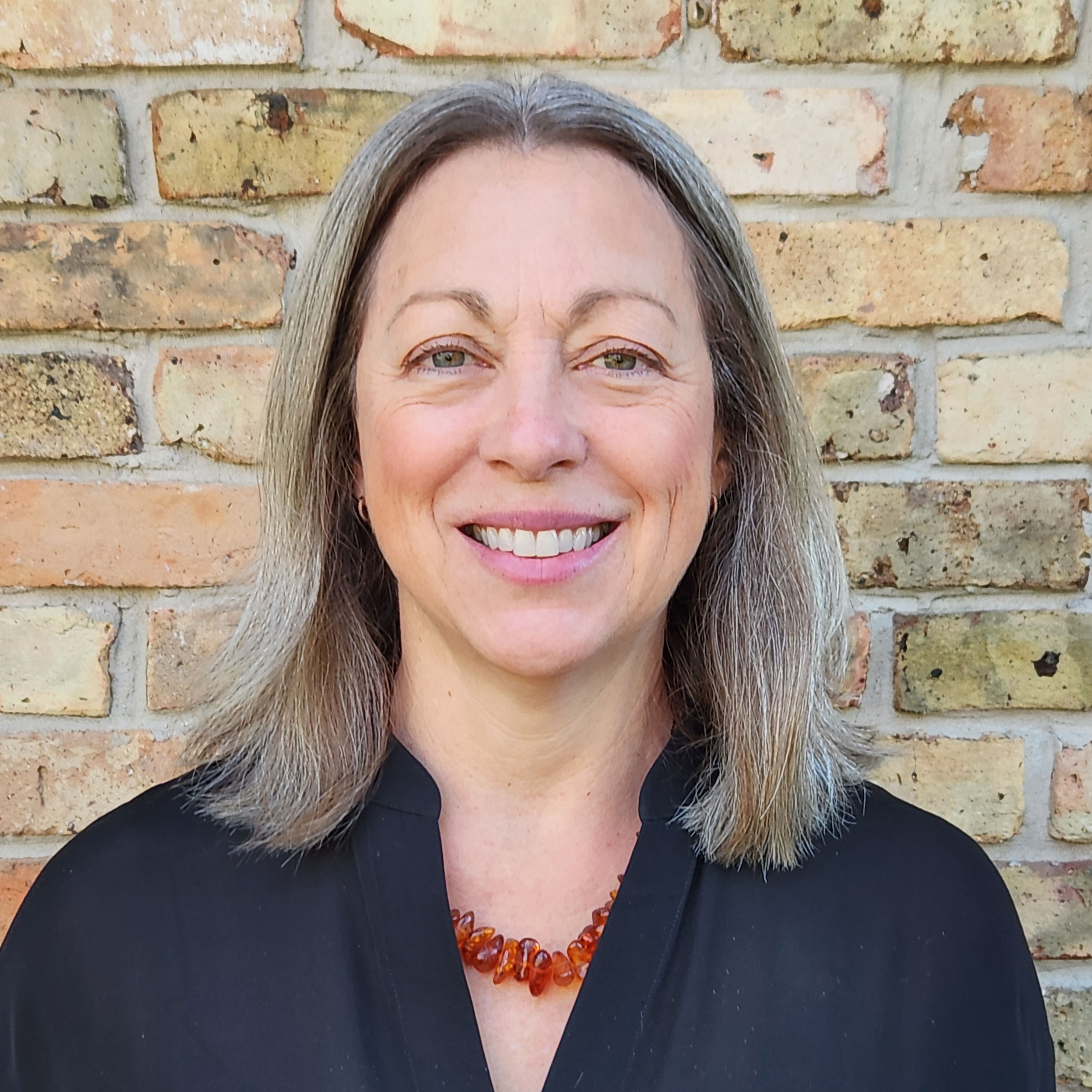 Leslie Tuttle